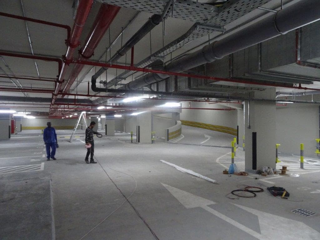 Riviera 43 - Construction
