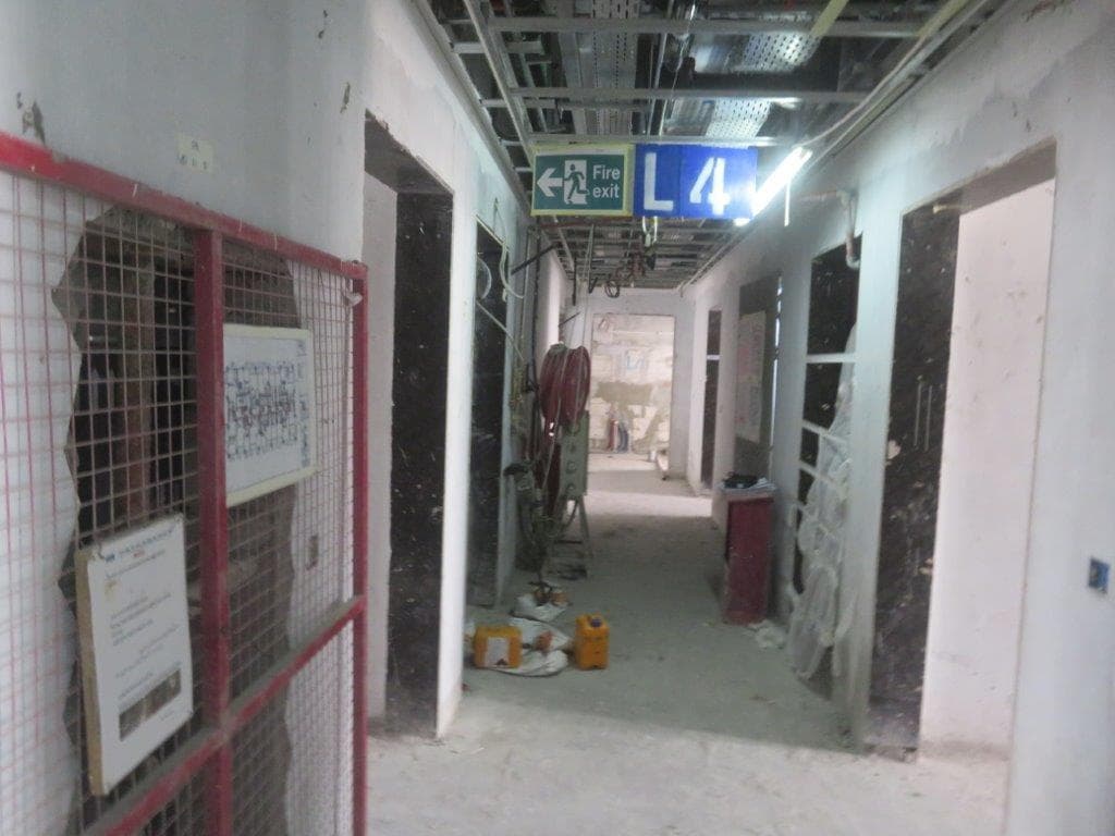 Peninsula One - Construction