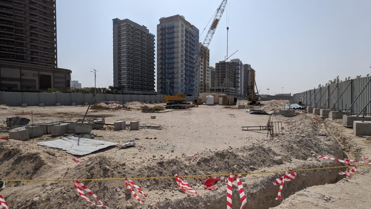 Azizi Grand - Construction