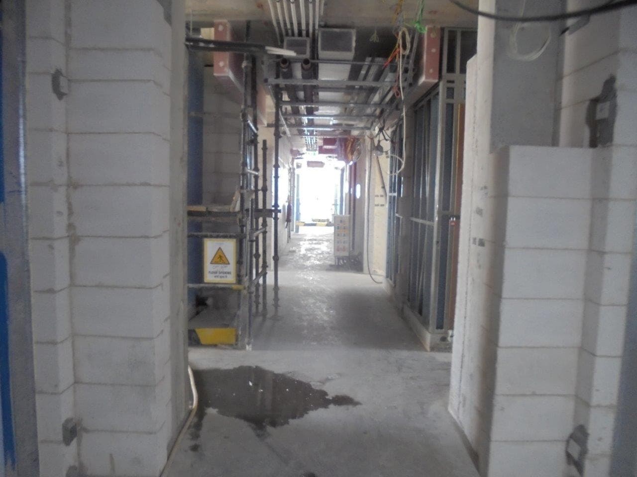 The Crest - Construction