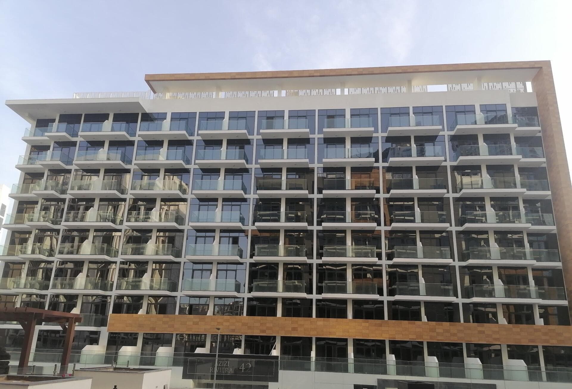 Riviera 42 - Construction