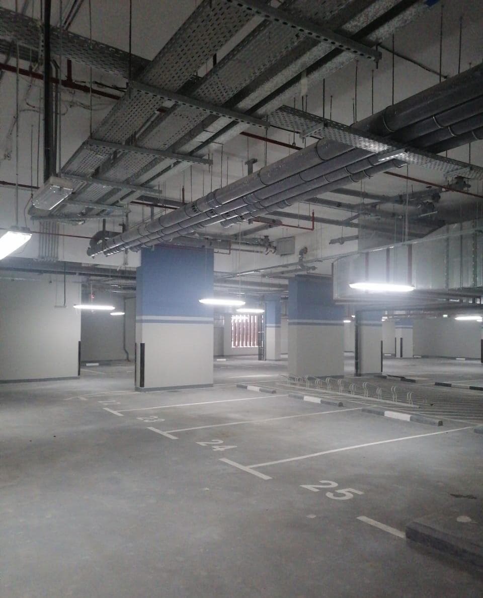 Riviera 42 - Construction