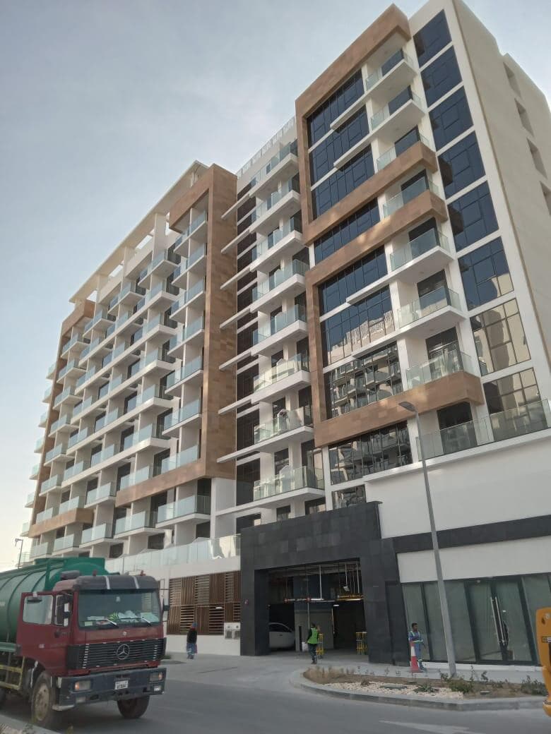 Riviera 47 - Construction