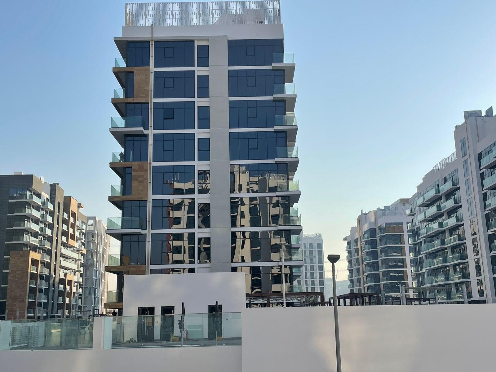 Riviera 43 - Construction