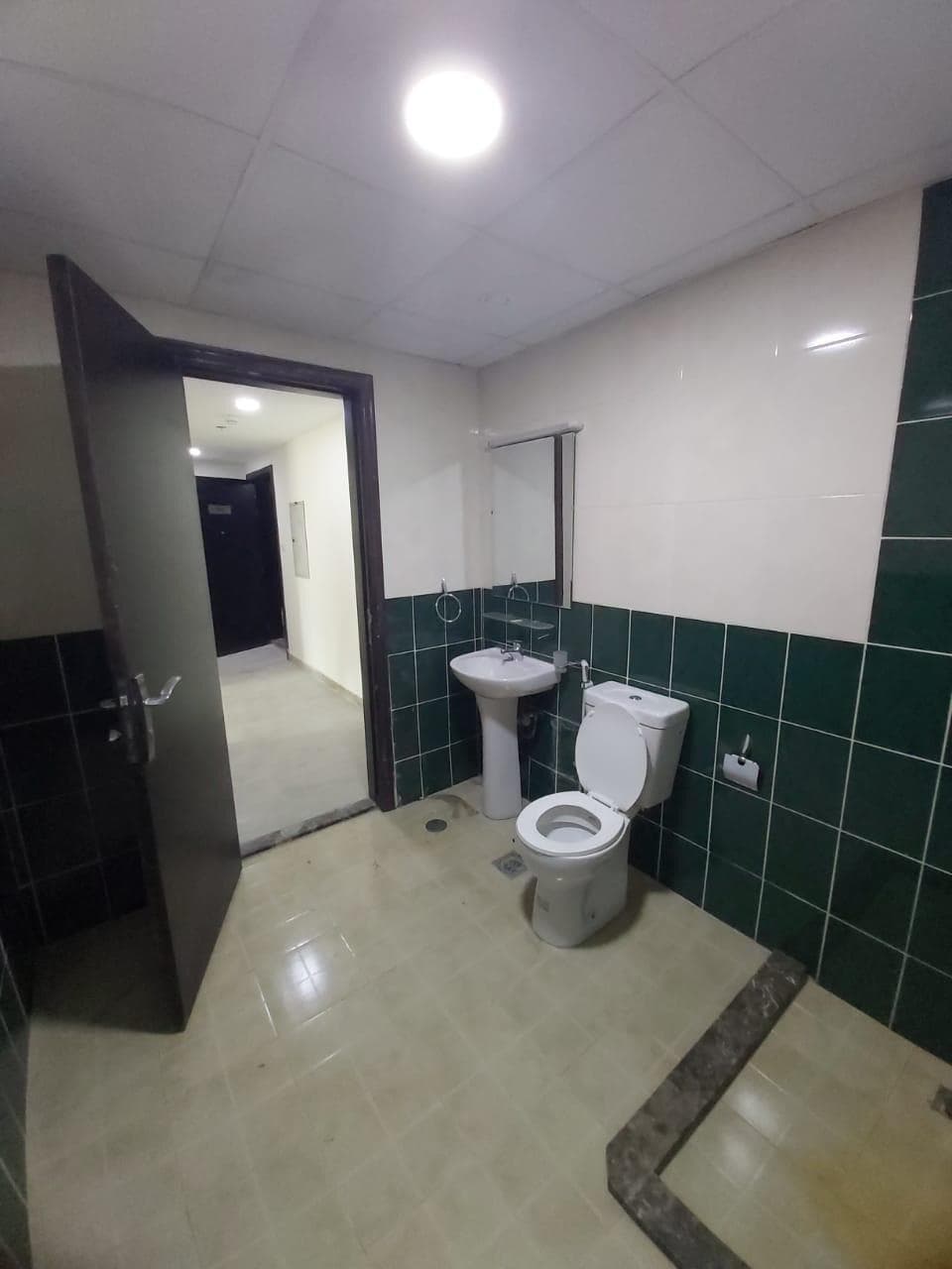 Dugasta Warsan - Finishing