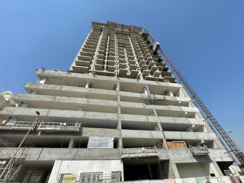 Q Gardens Lofts - Construction