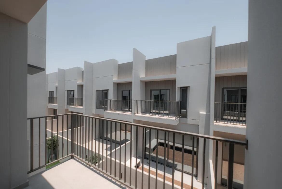 MAG City Townhouses - Construction