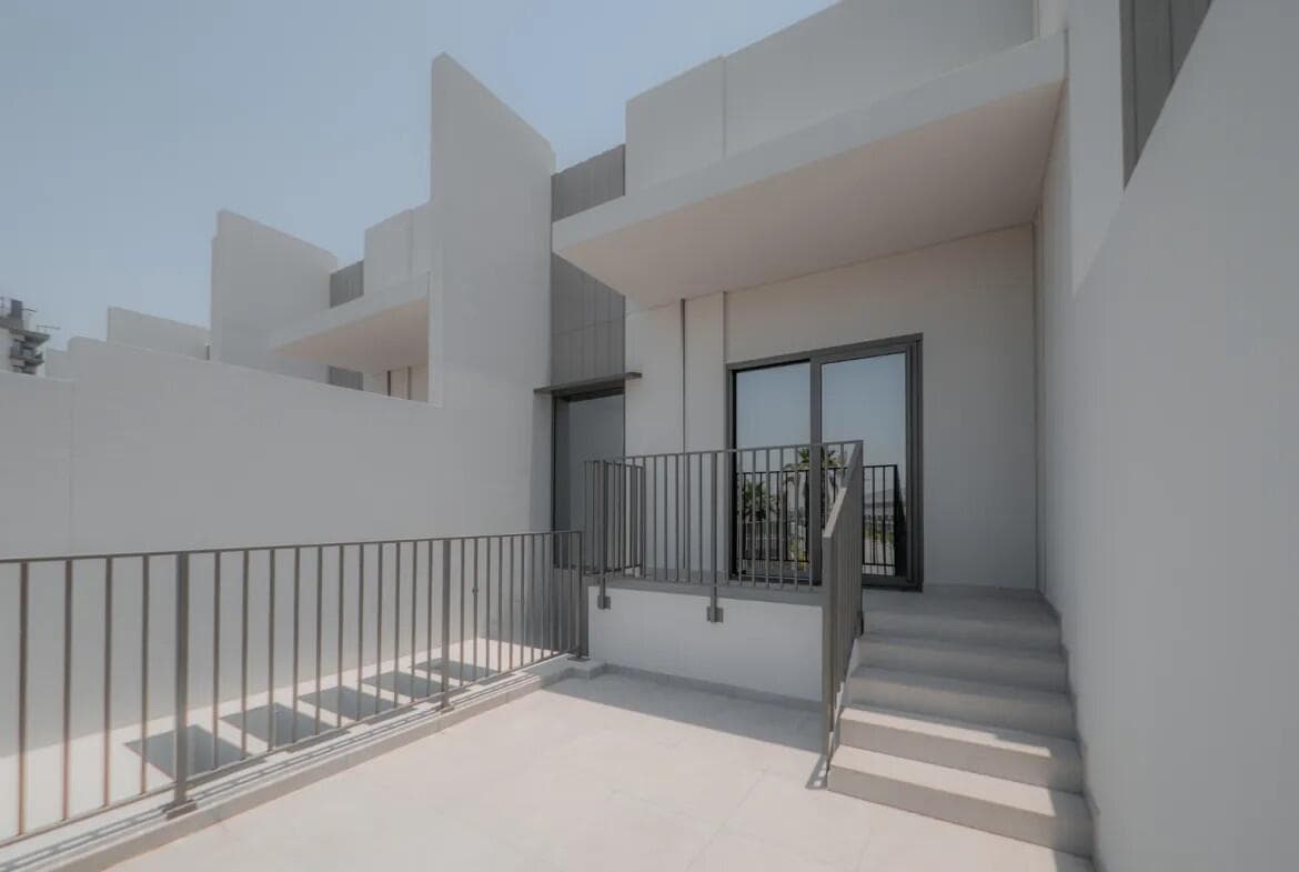MAG City Townhouses - Construction