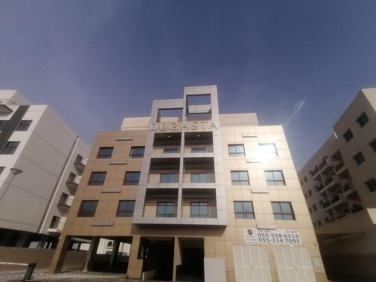 Dugasta Warsan - Construction