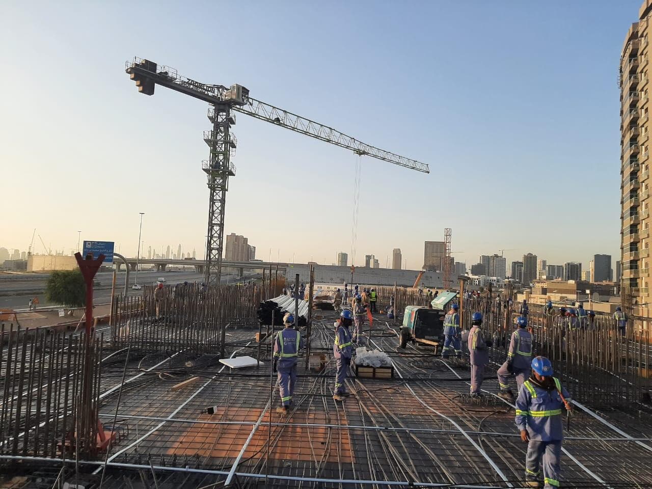 Azizi Grand - Construction
