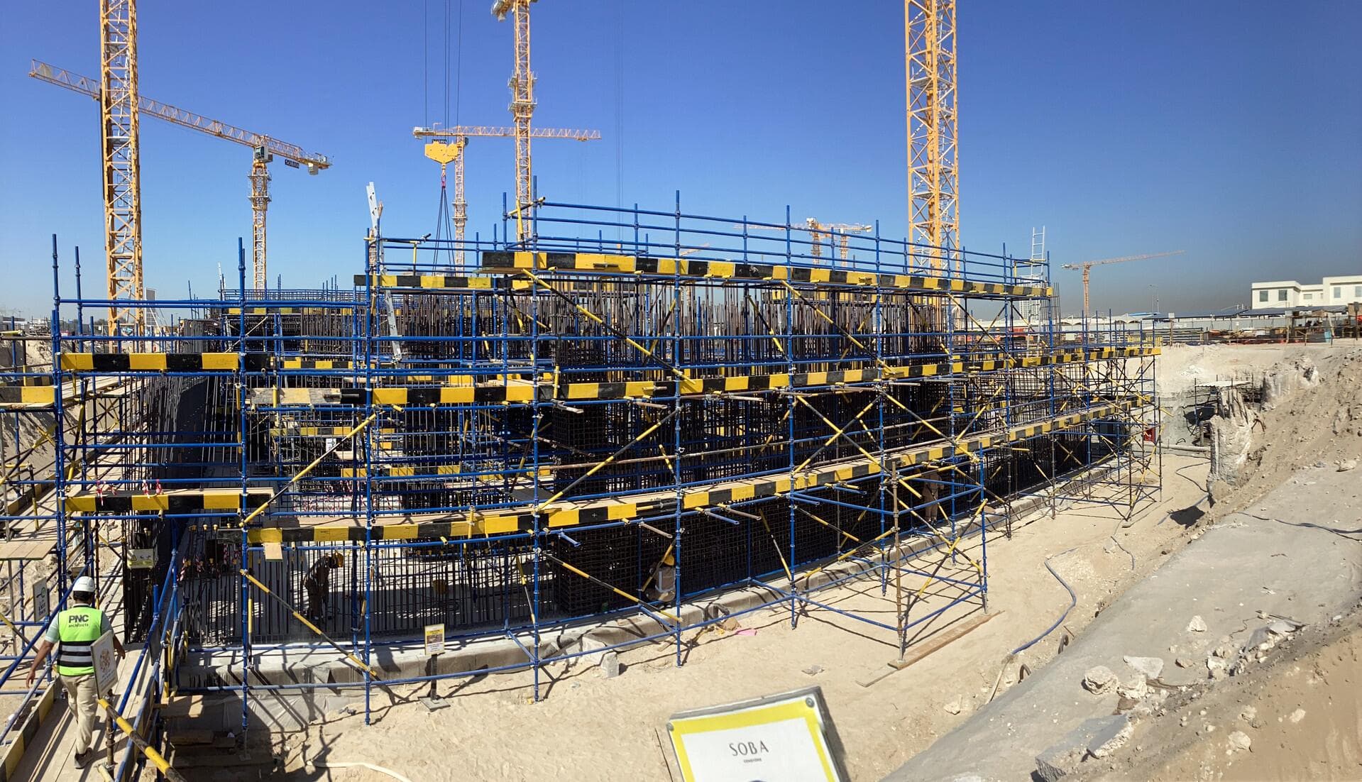 310 Riverside Crescent - Construction