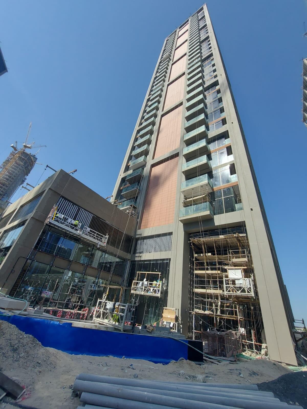 Peninsula One - Construction