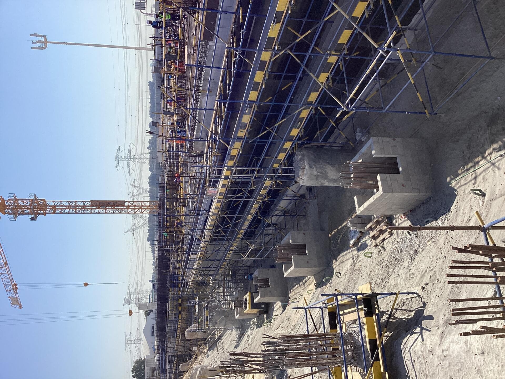 320 Riverside Crescent - Construction