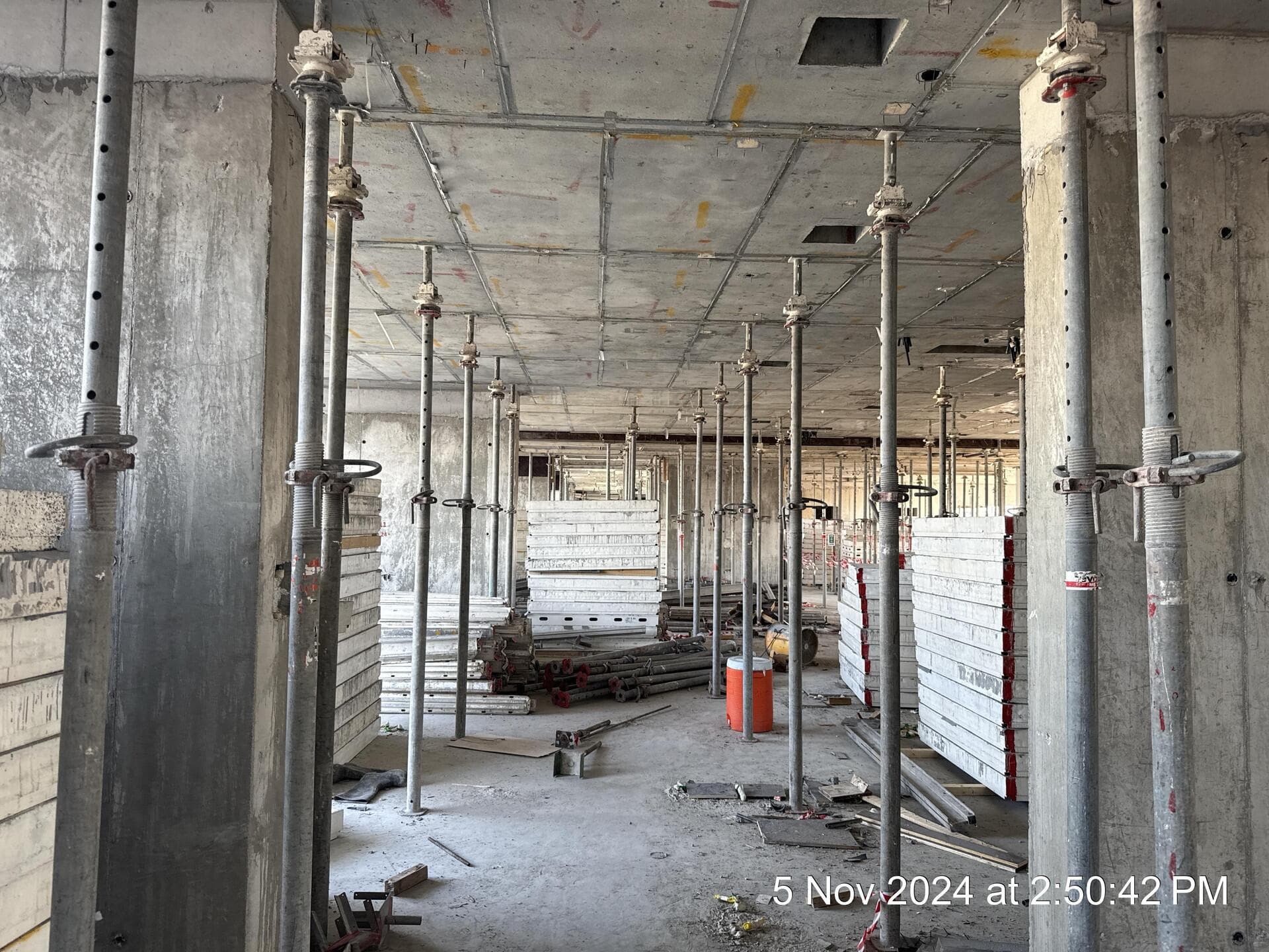 The Highbury - Construction