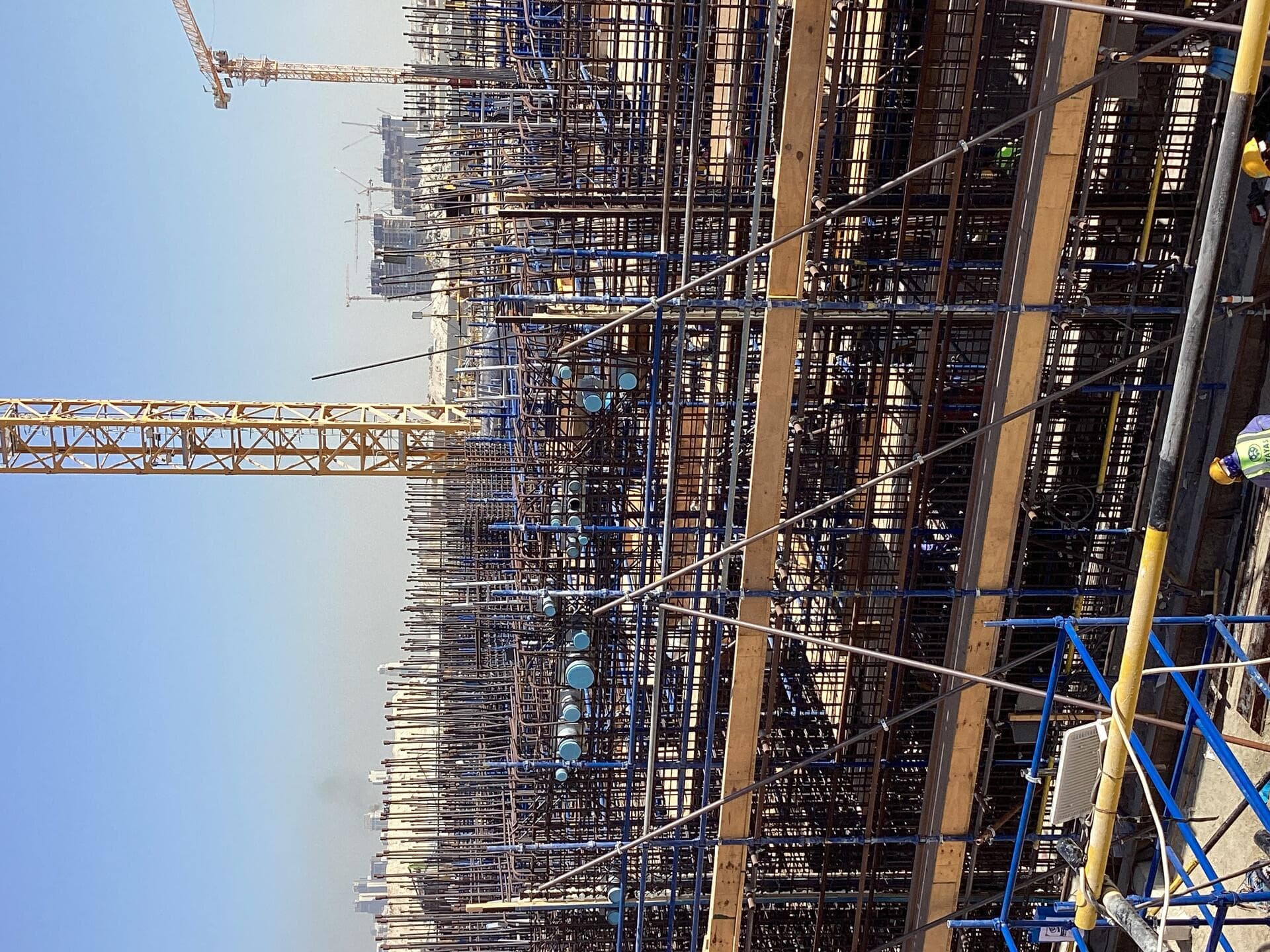 350 Riverside Crescent - Construction