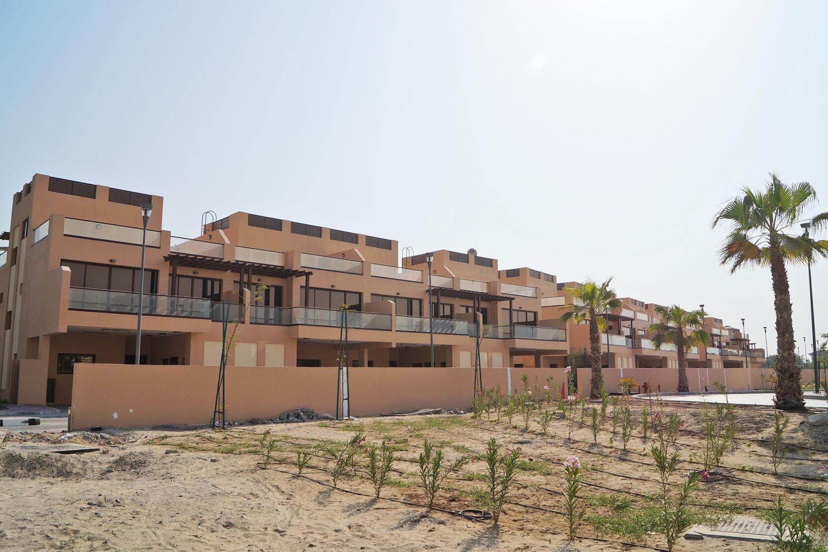 Townhouses At Jumeirah Islands - Photos