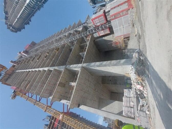 Peninsula Four - Construction
