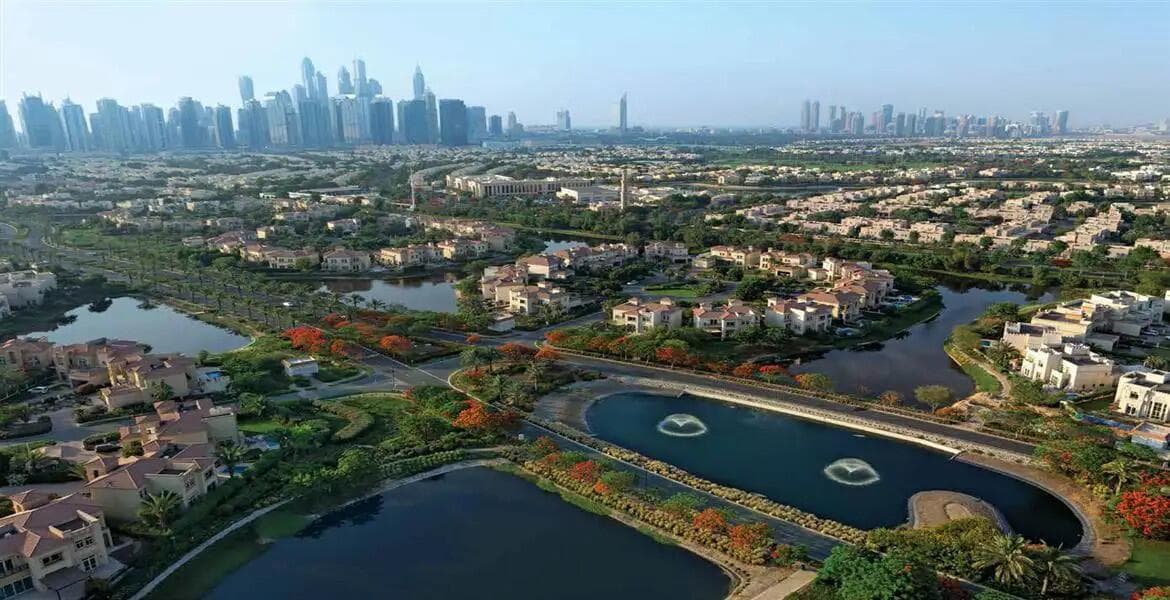 Townhouses At Jumeirah Islands - Photos