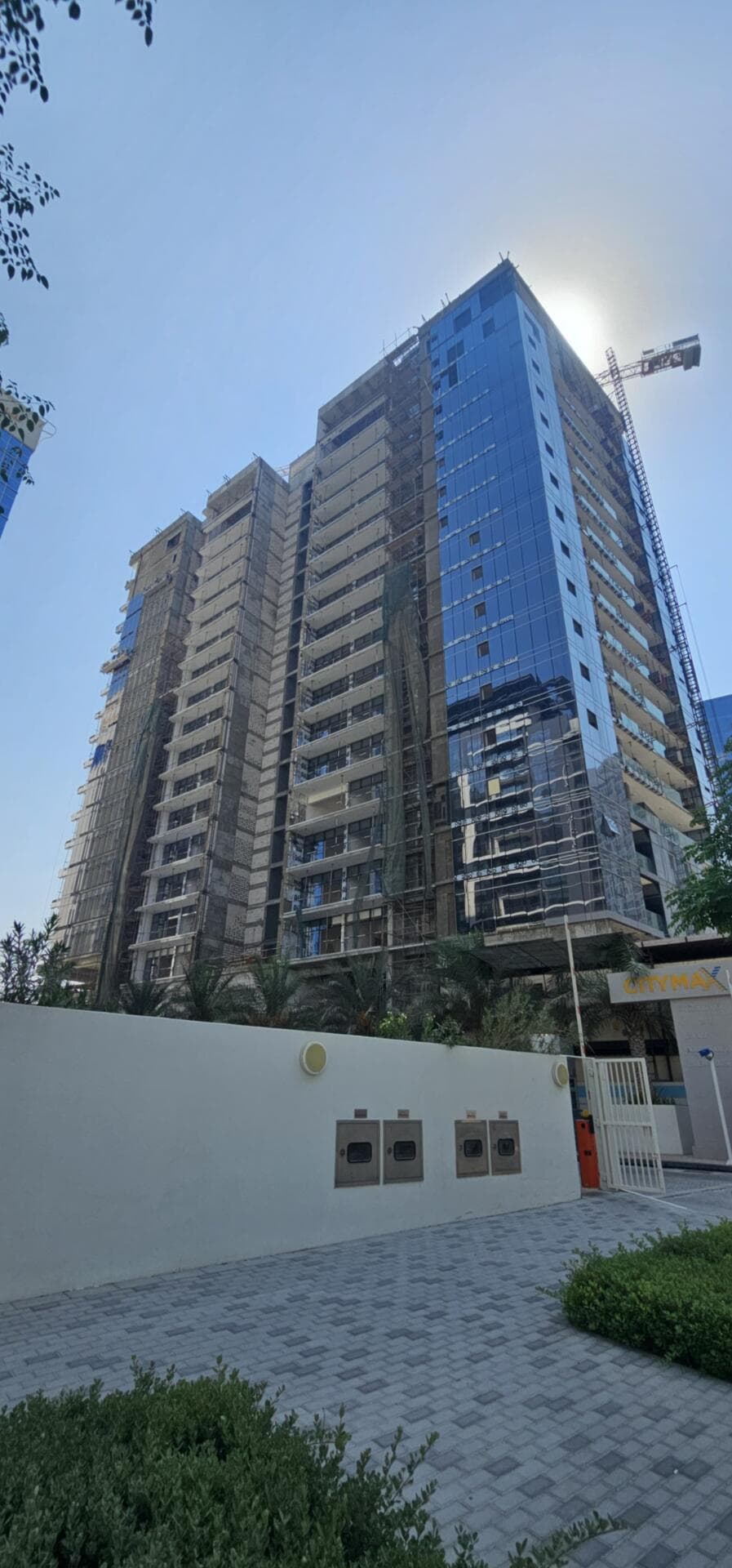 Royal Regency - Construction
