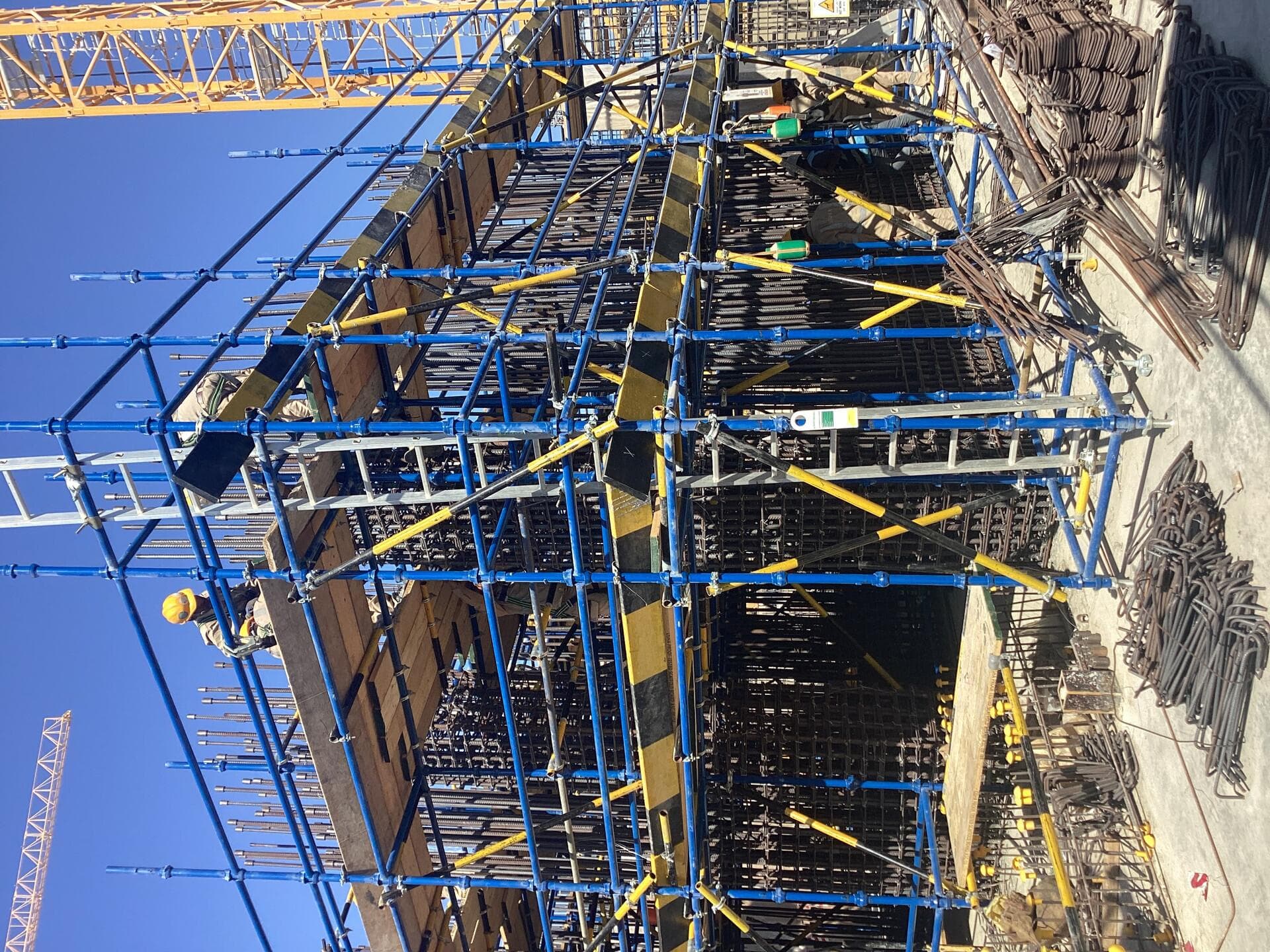 310 Riverside Crescent - Construction