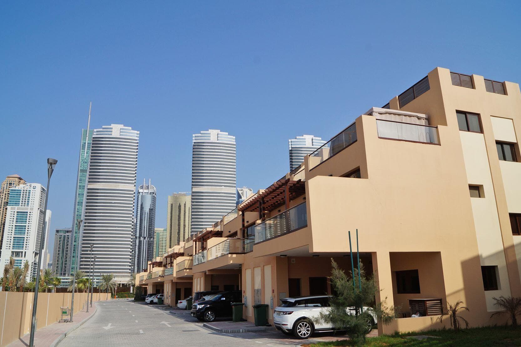 Townhouses At Jumeirah Islands - Photos