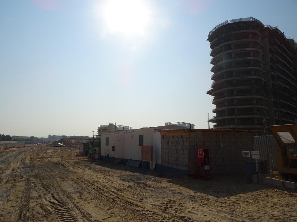 Townhouses At Jumeirah Islands - Construction