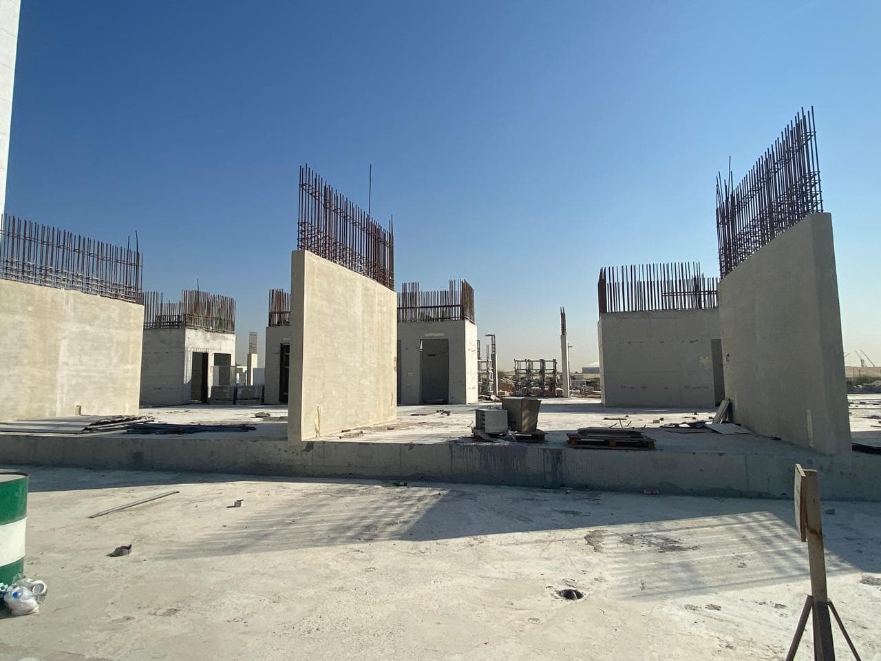Living Legends Phase 5 - Construction