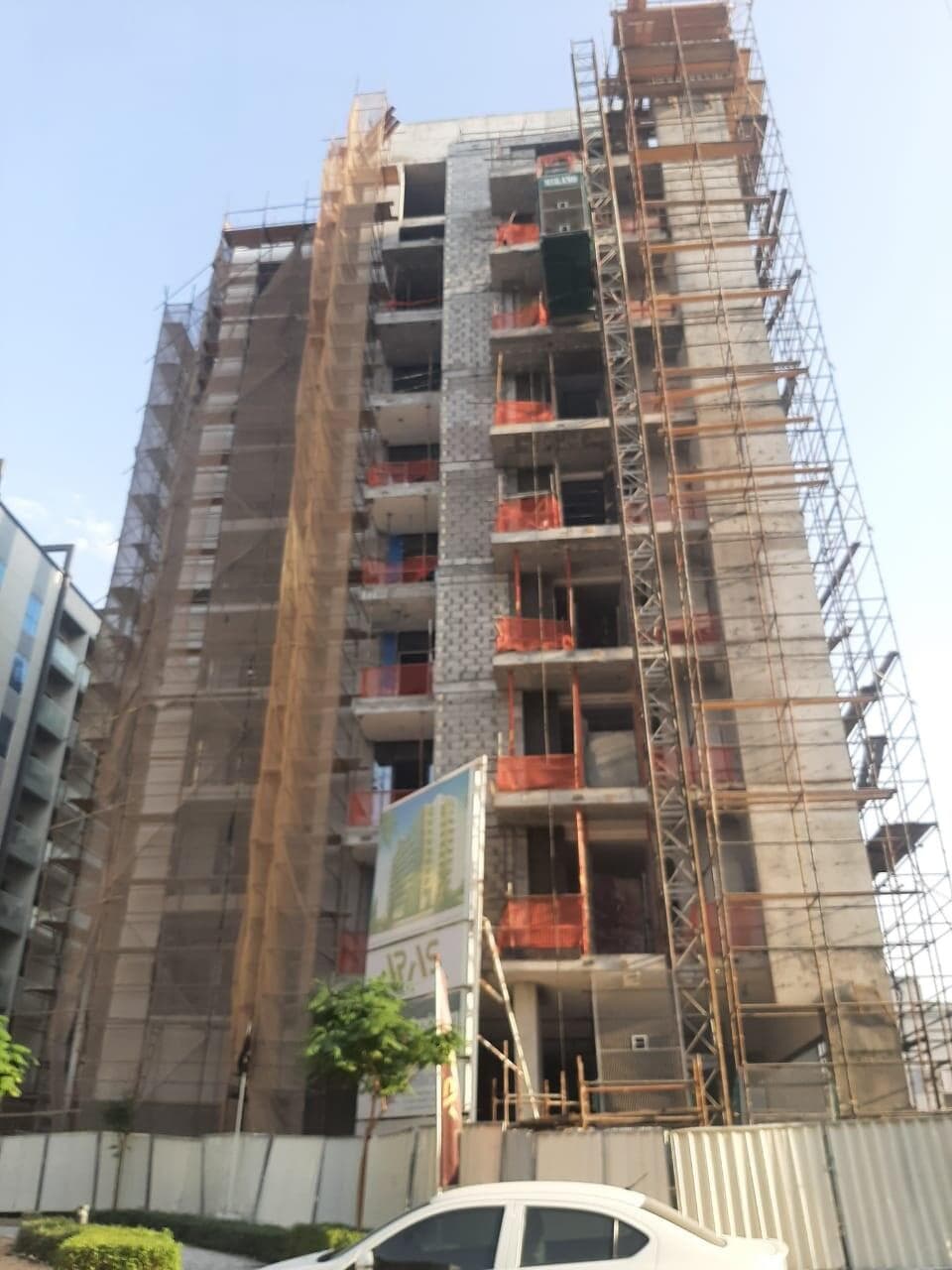 Aras Heights - Construction