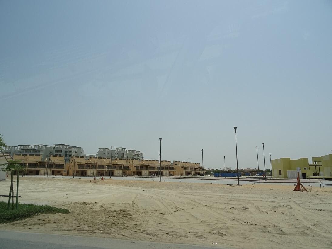 Townhouses At Jumeirah Islands - Construction