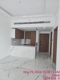 Riviera 65 - Construction