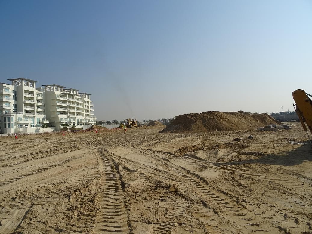 Townhouses At Jumeirah Islands - Construction