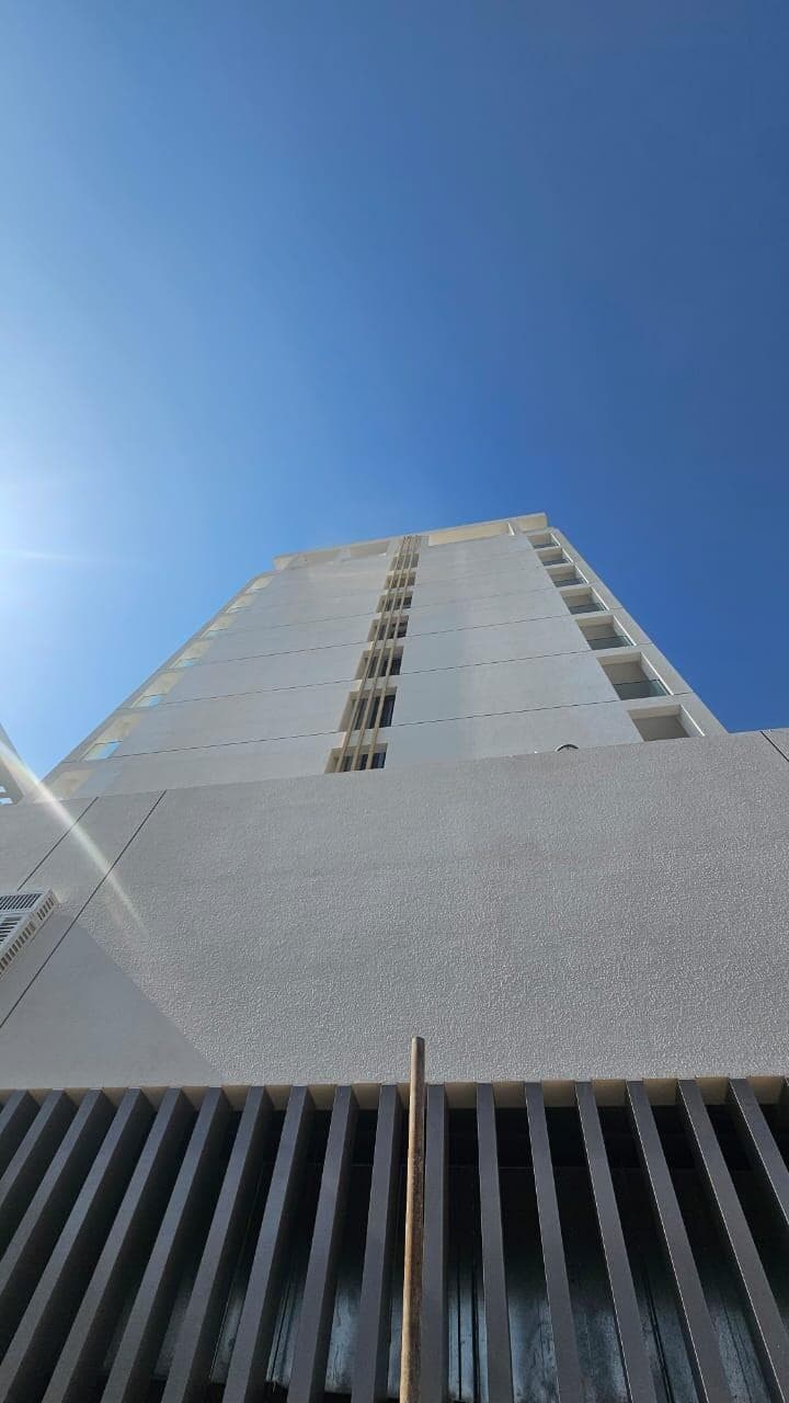 Riviera 65 - Construction