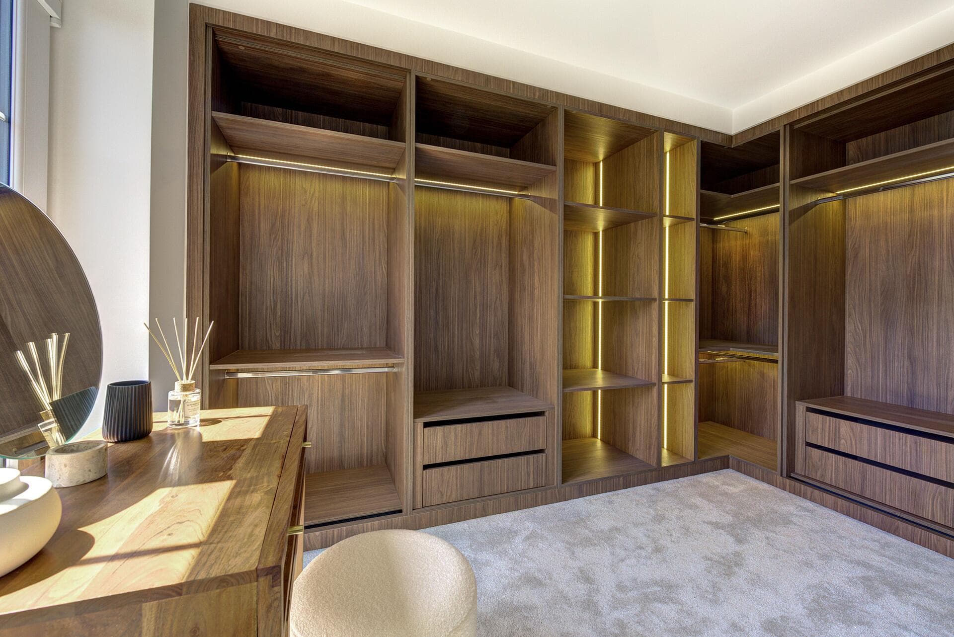 Weybridge Gardens - Finishing