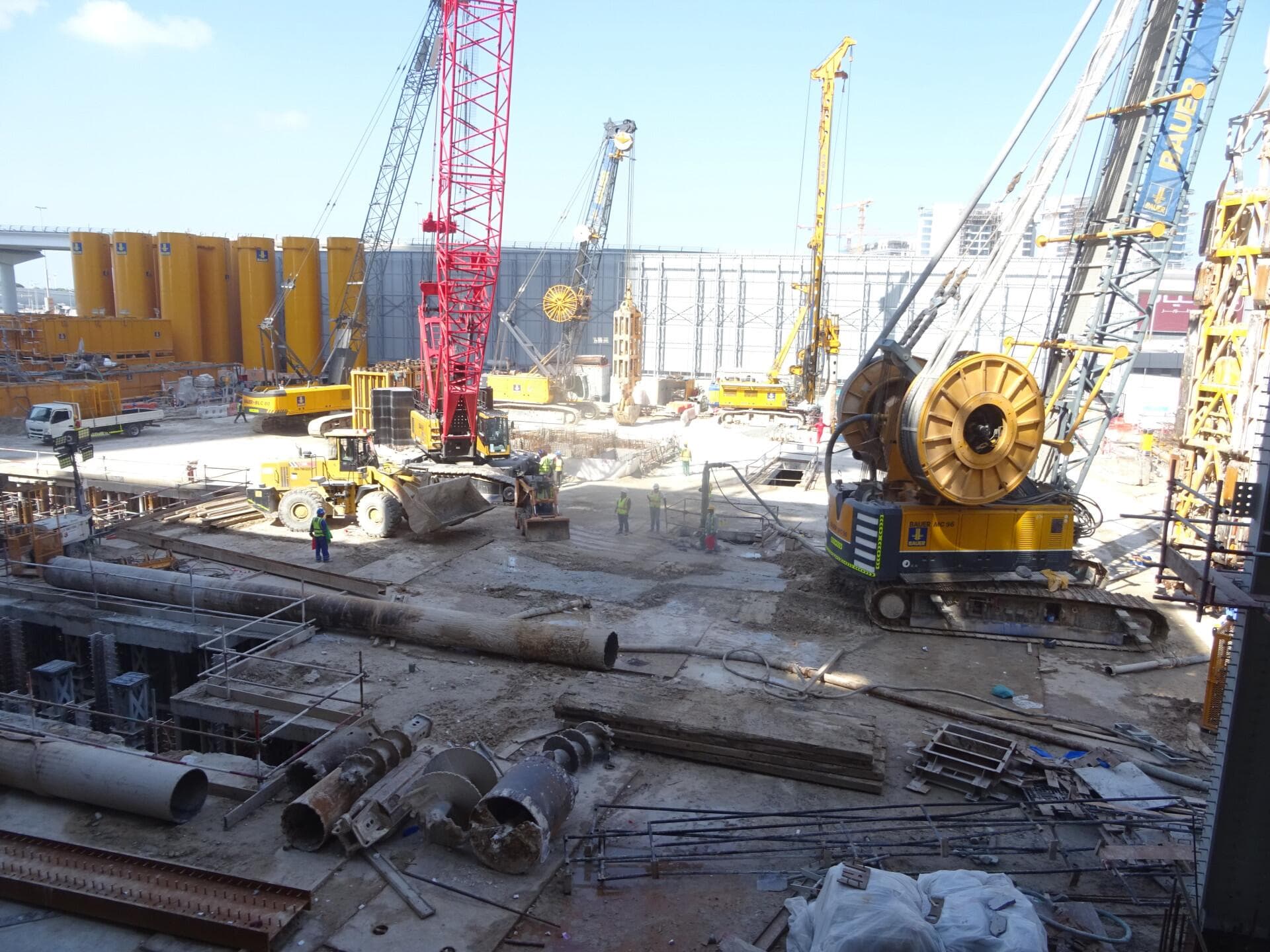 Al Habtoor Tower - Construction