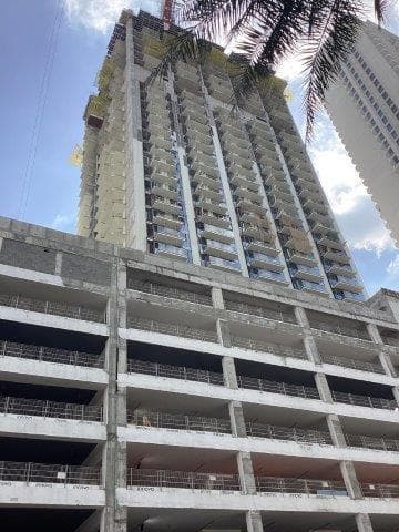 Beach Mansion - Construction