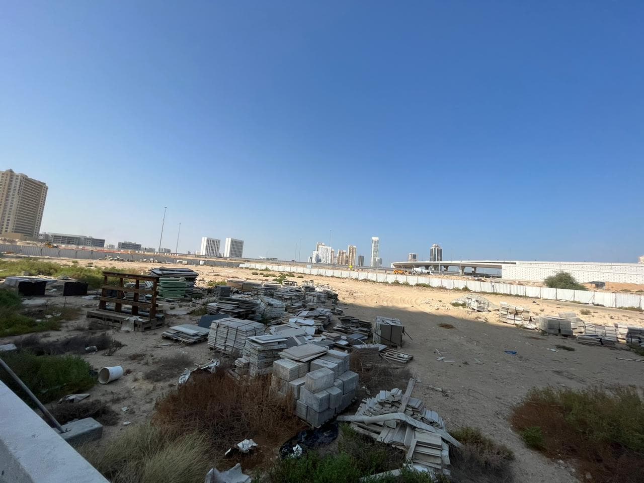 The First Collection Dubai Sports City - Construction