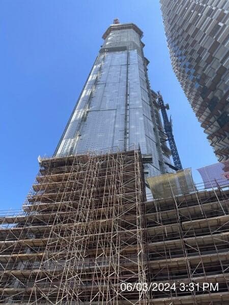 Regalia - Construction