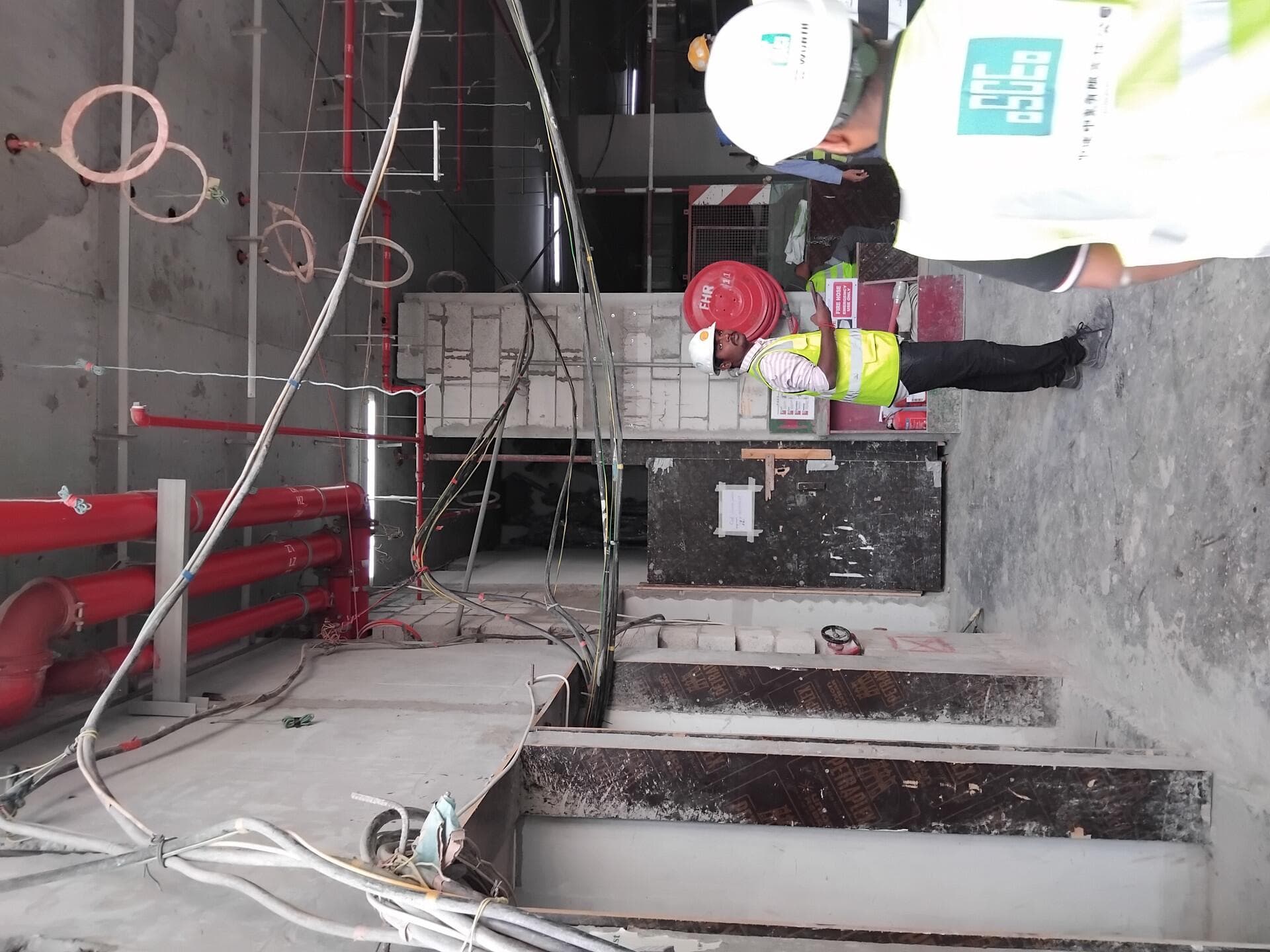 Peninsula One - Construction