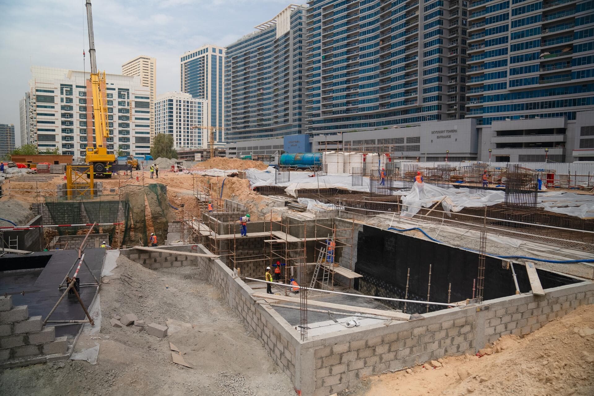 Weybridge Gardens - Construction