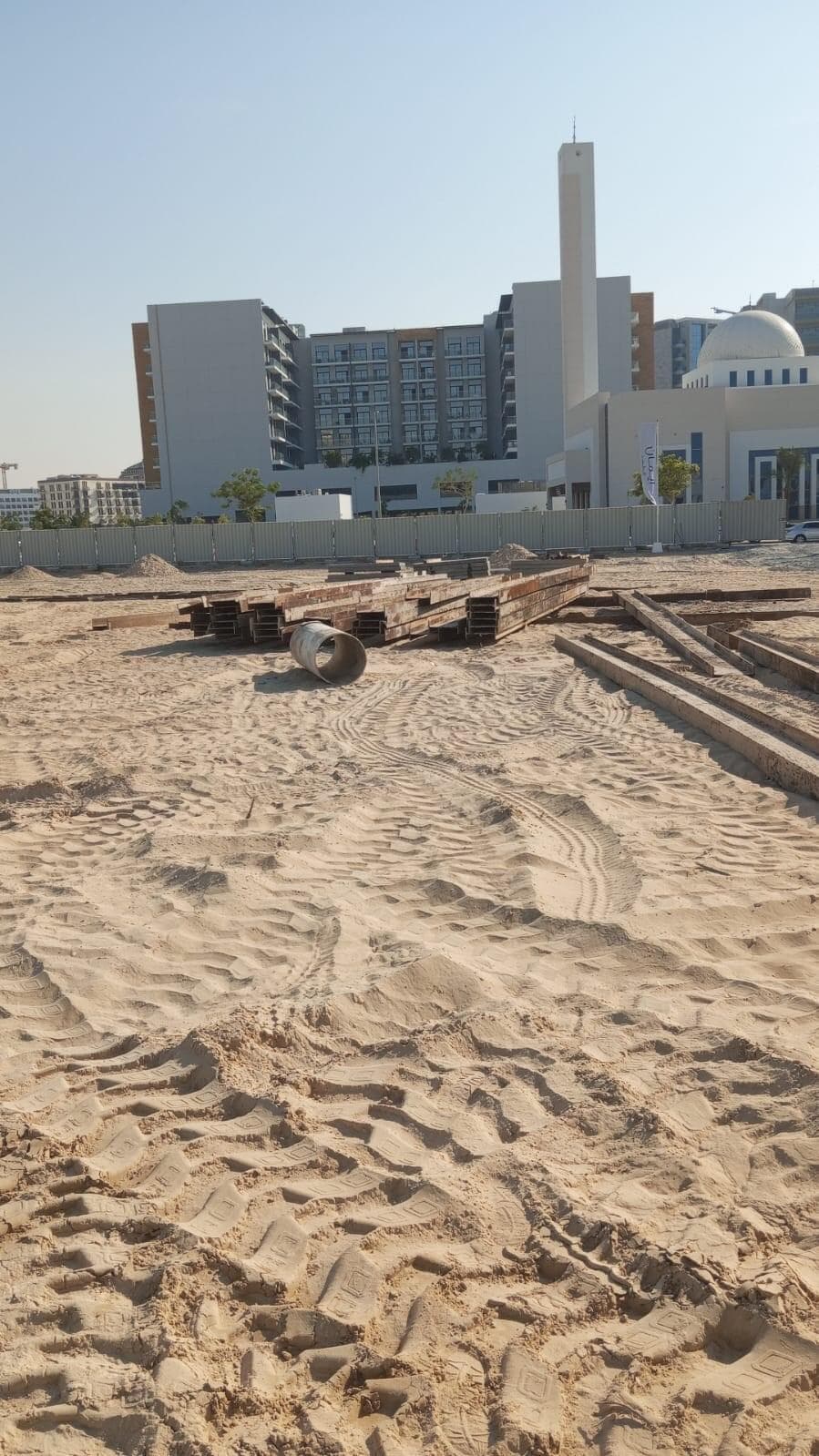 Gardens 2 - Construction