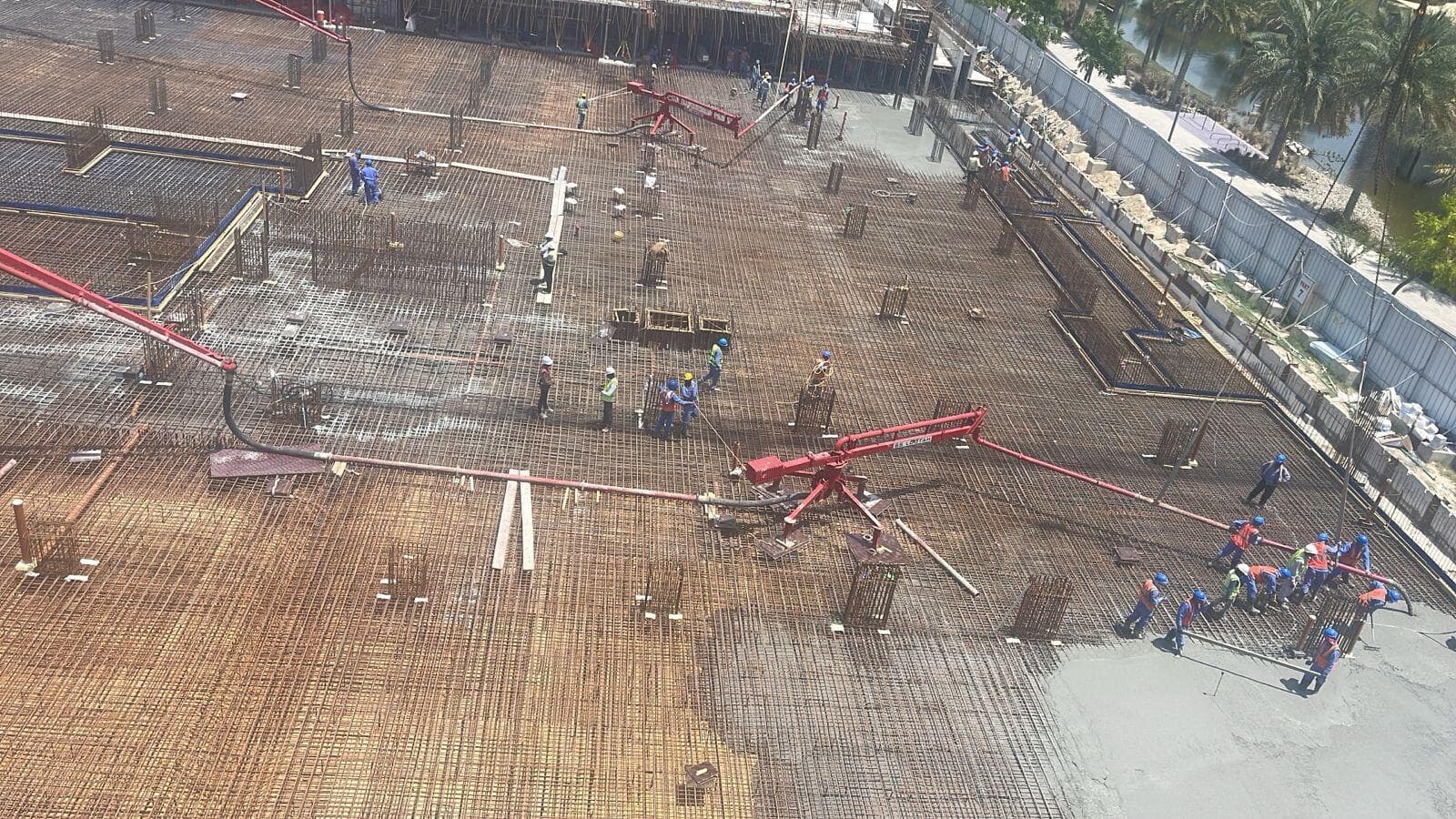 Elvira - Construction