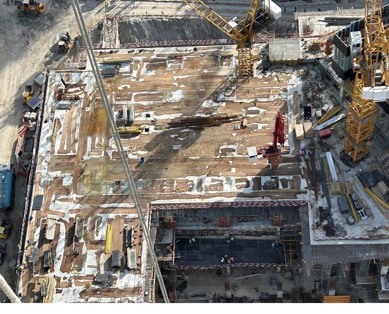 Peninsula Four - Construction