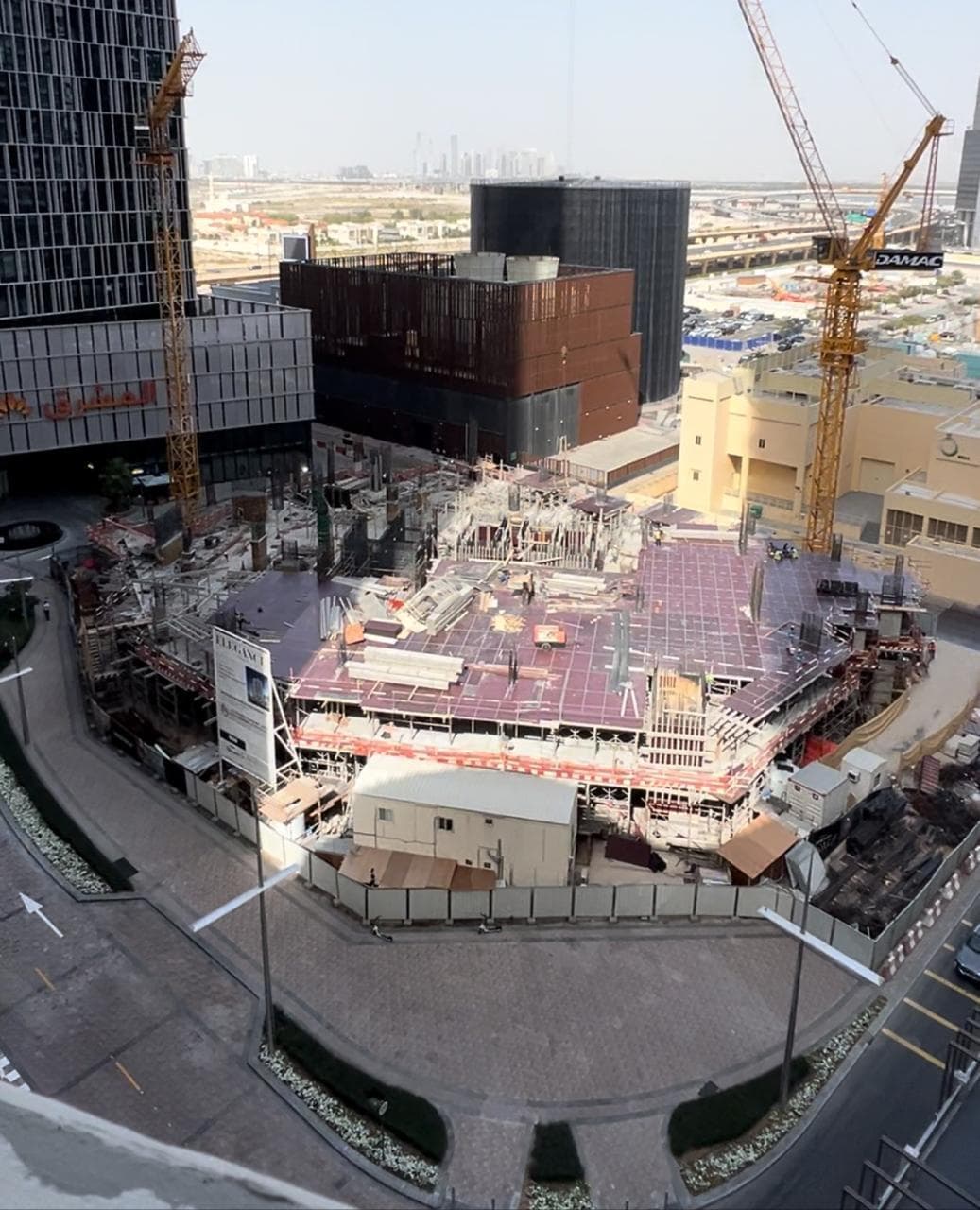 Elegance Tower - Construction