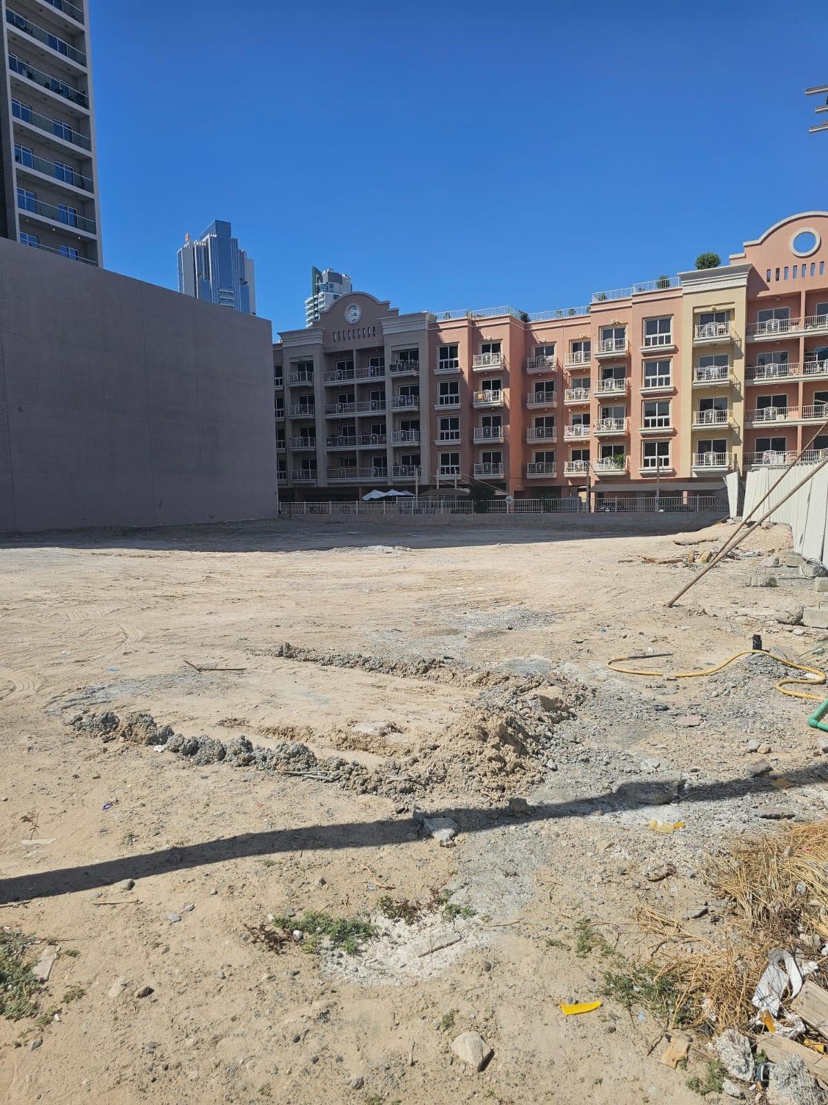 Vue By Crystal Bay - Construction