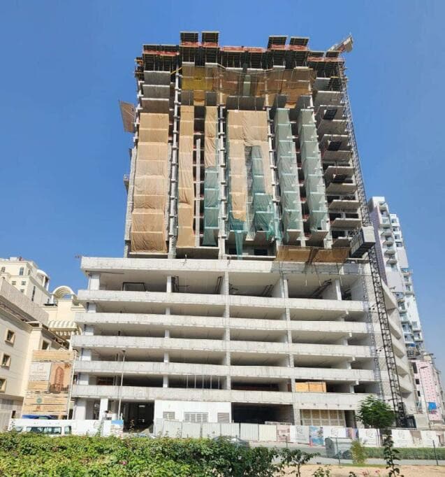 Q Gardens Lofts - Construction