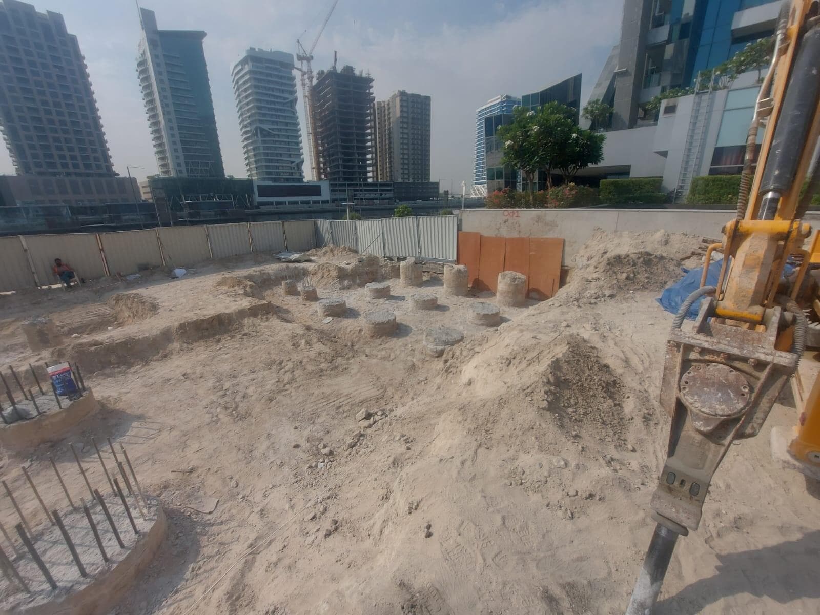 The Crestmark - Construction