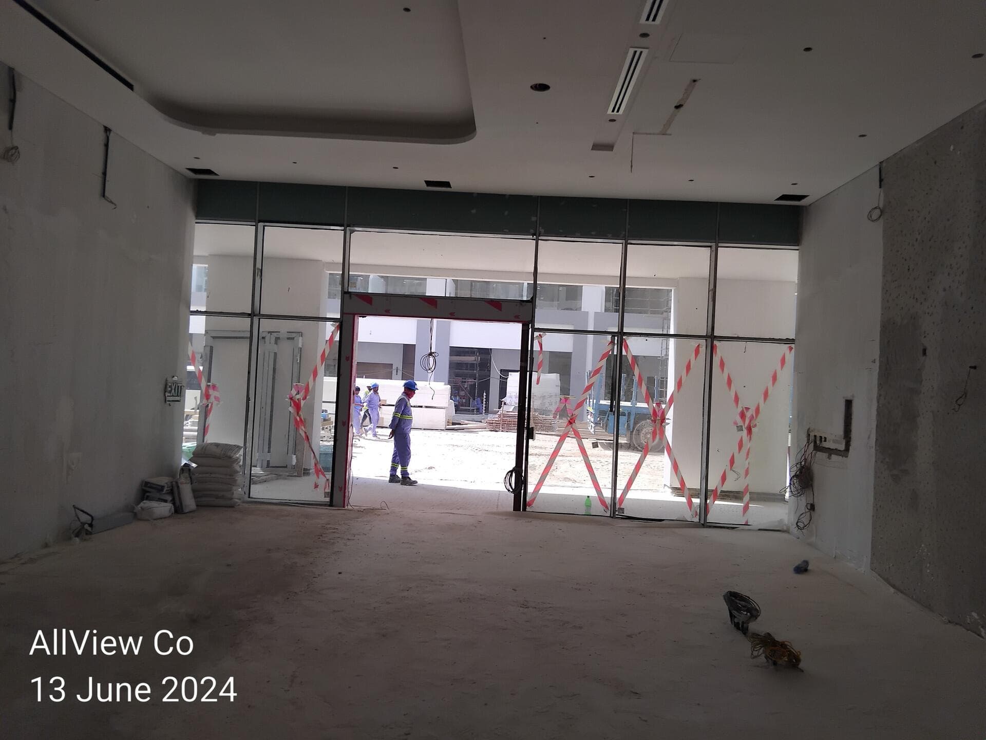Riviera 65 - Construction