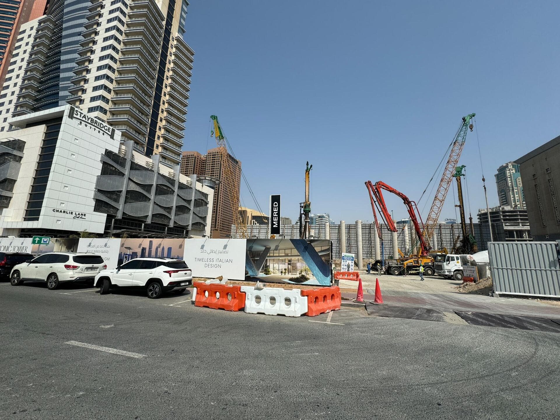 Iconic Tower - Construction