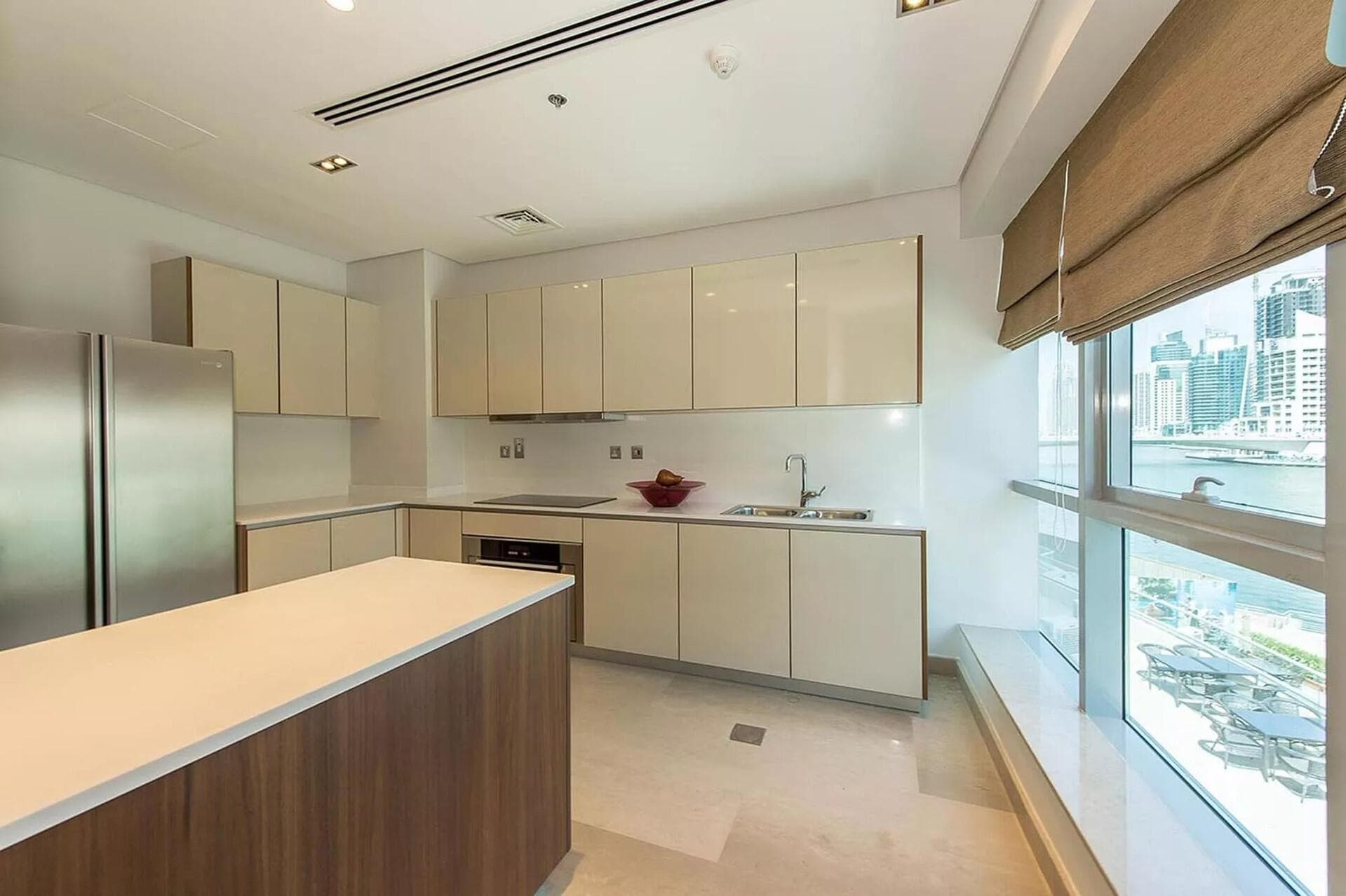 Bay Central West & Central Towers - Finishing