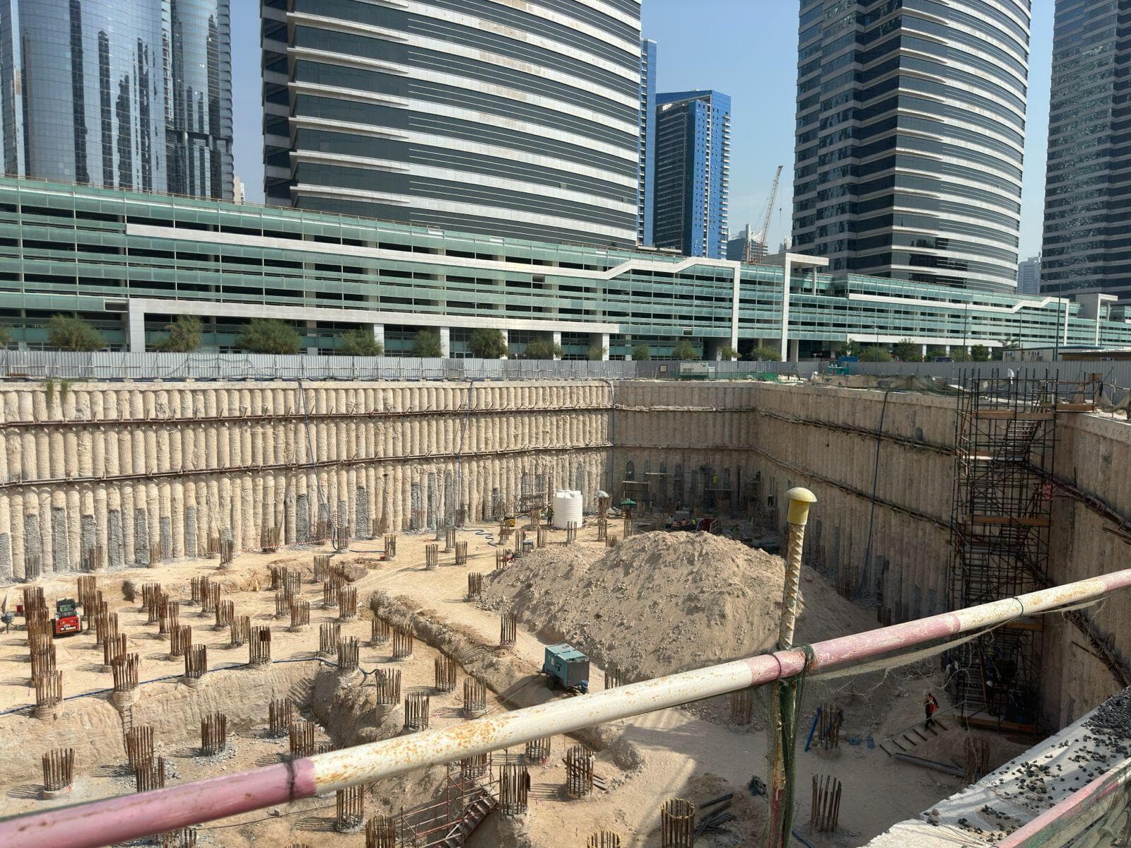 UH - Construction